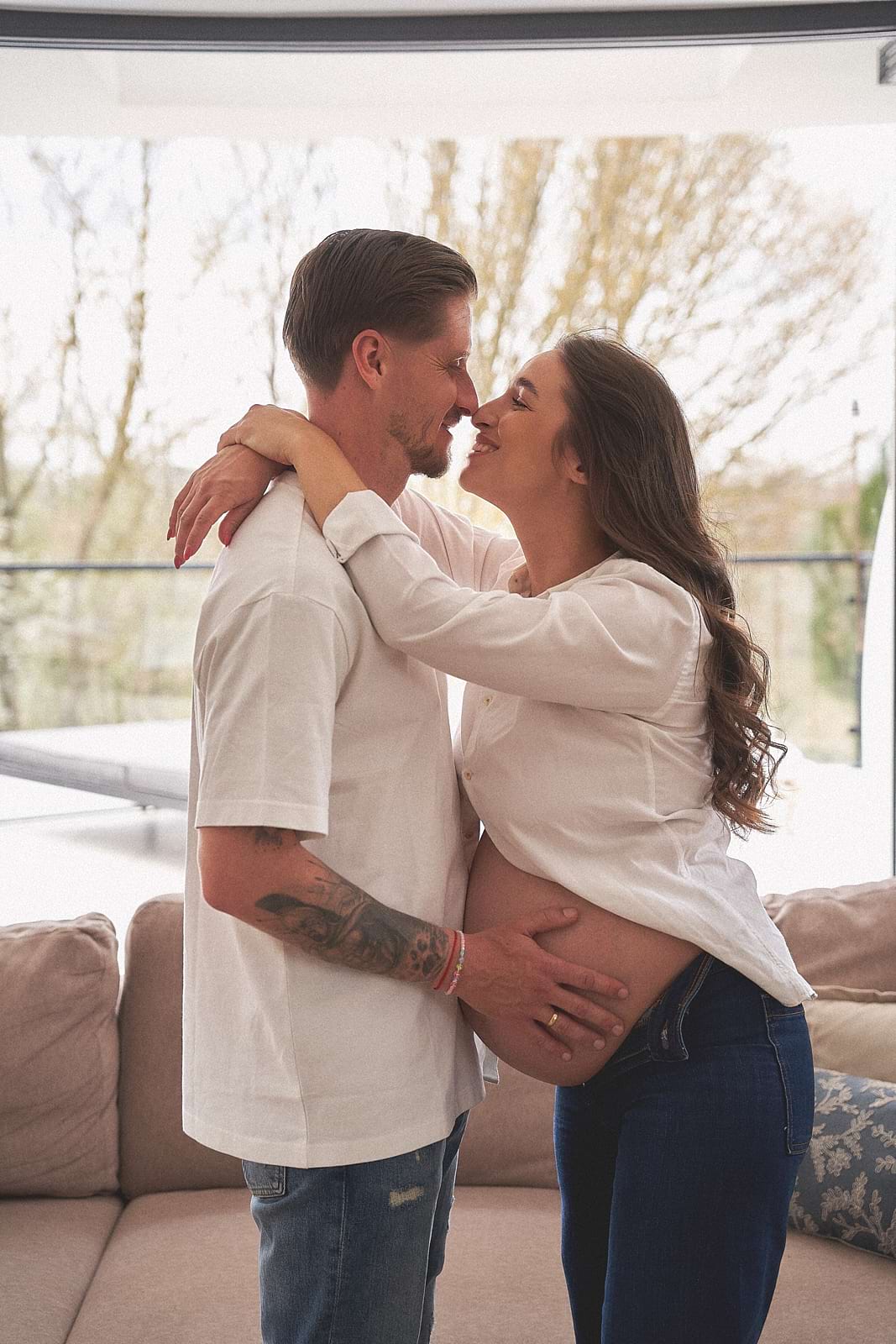 Kismama fotózás a győri Studio3 bérelhető fotóstúdióban 2