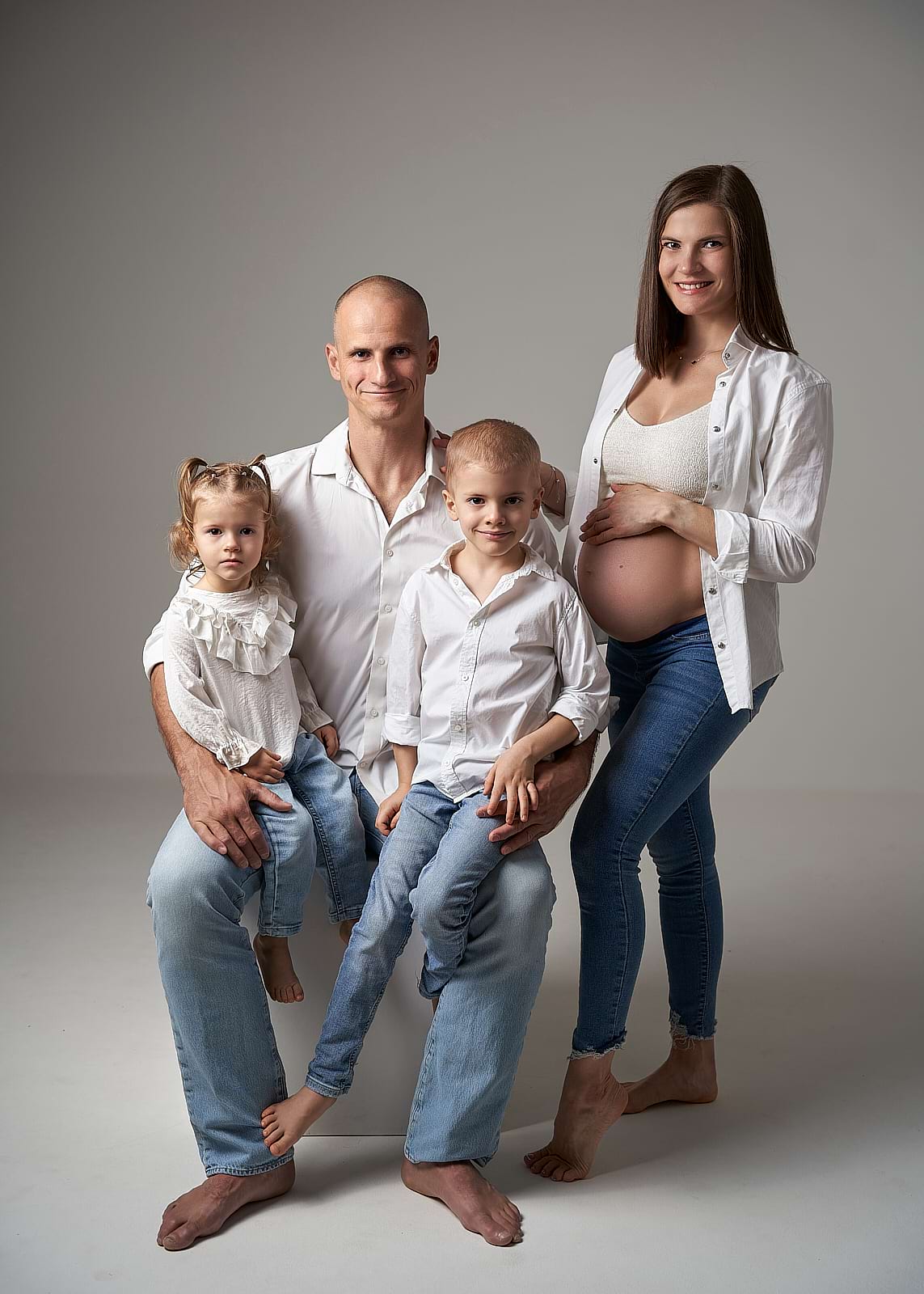 Kismama fotózás a győri Studio3 bérelhető fotóstúdióban 20