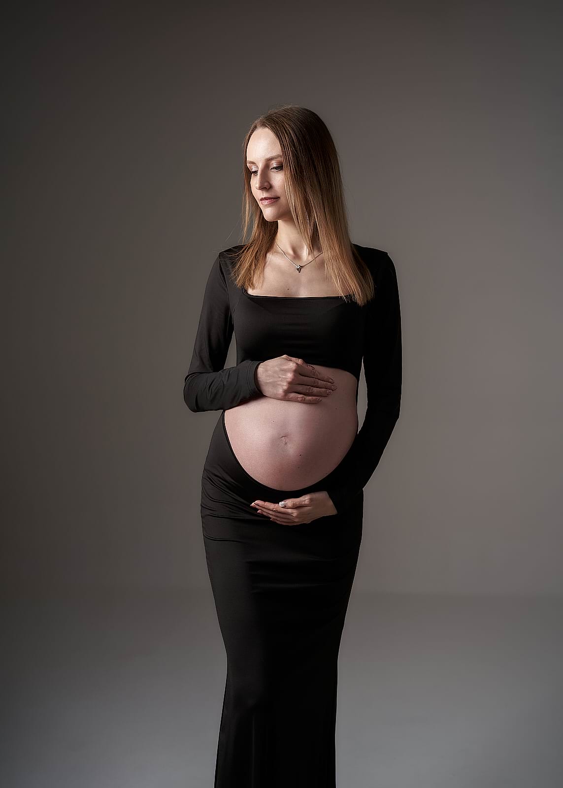 Kismama fotózás a győri Studio3 bérelhető fotóstúdióban 24