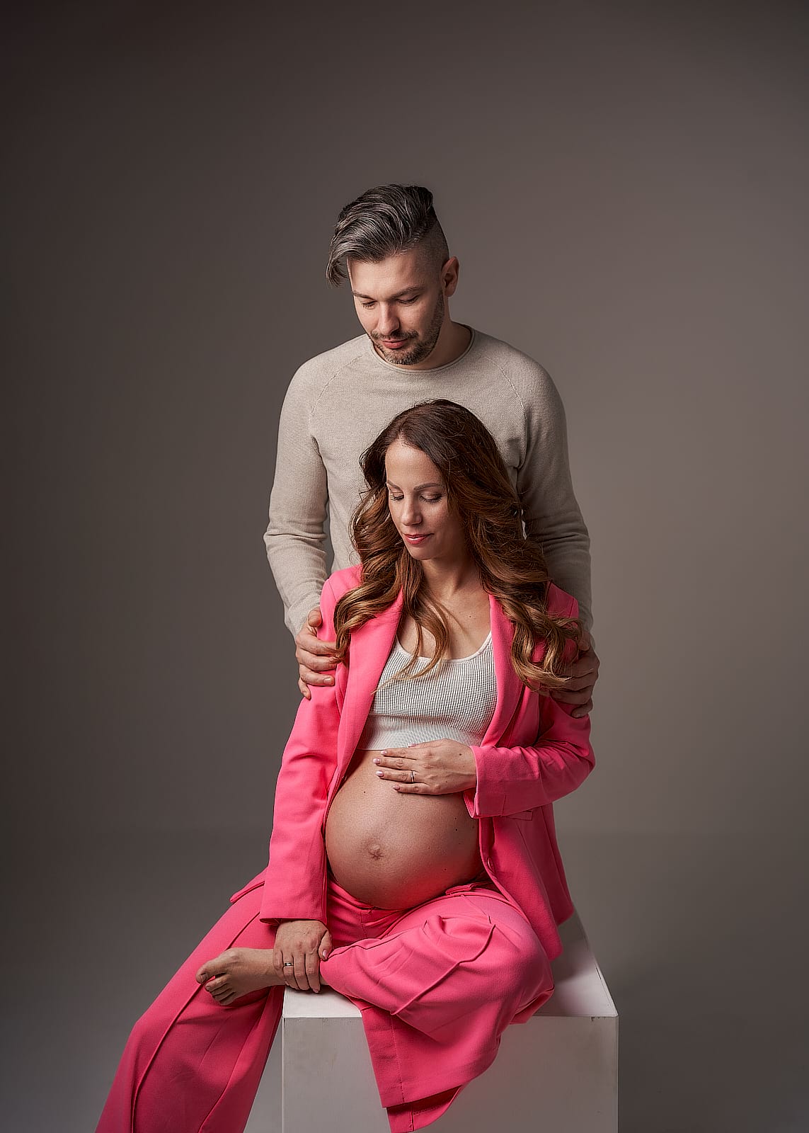 Kismama fotózás a győri Studio3 bérelhető fotóstúdióban 73