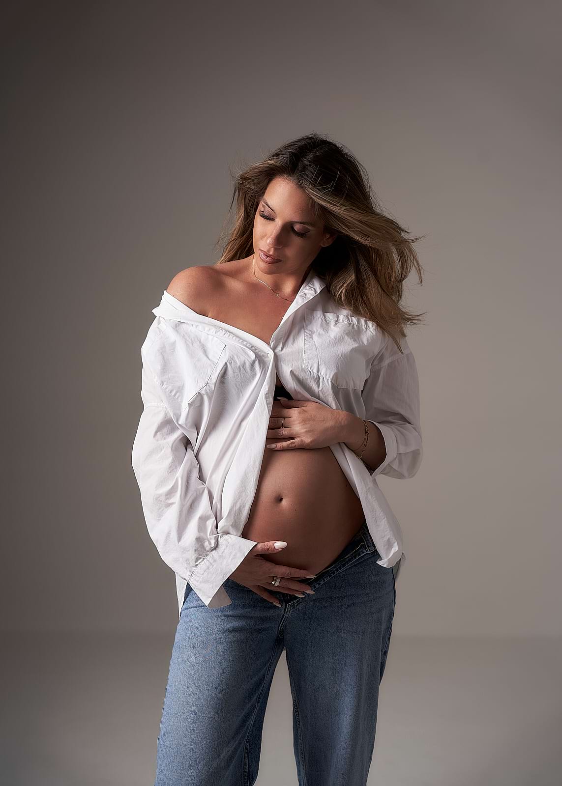 Kismama fotózás a győri Studio3 bérelhető fotóstúdióban 83
